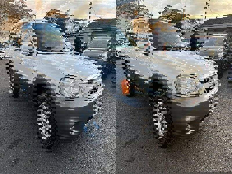 Used 2005 MAZDA Tribute s w/ Package 3 image 3