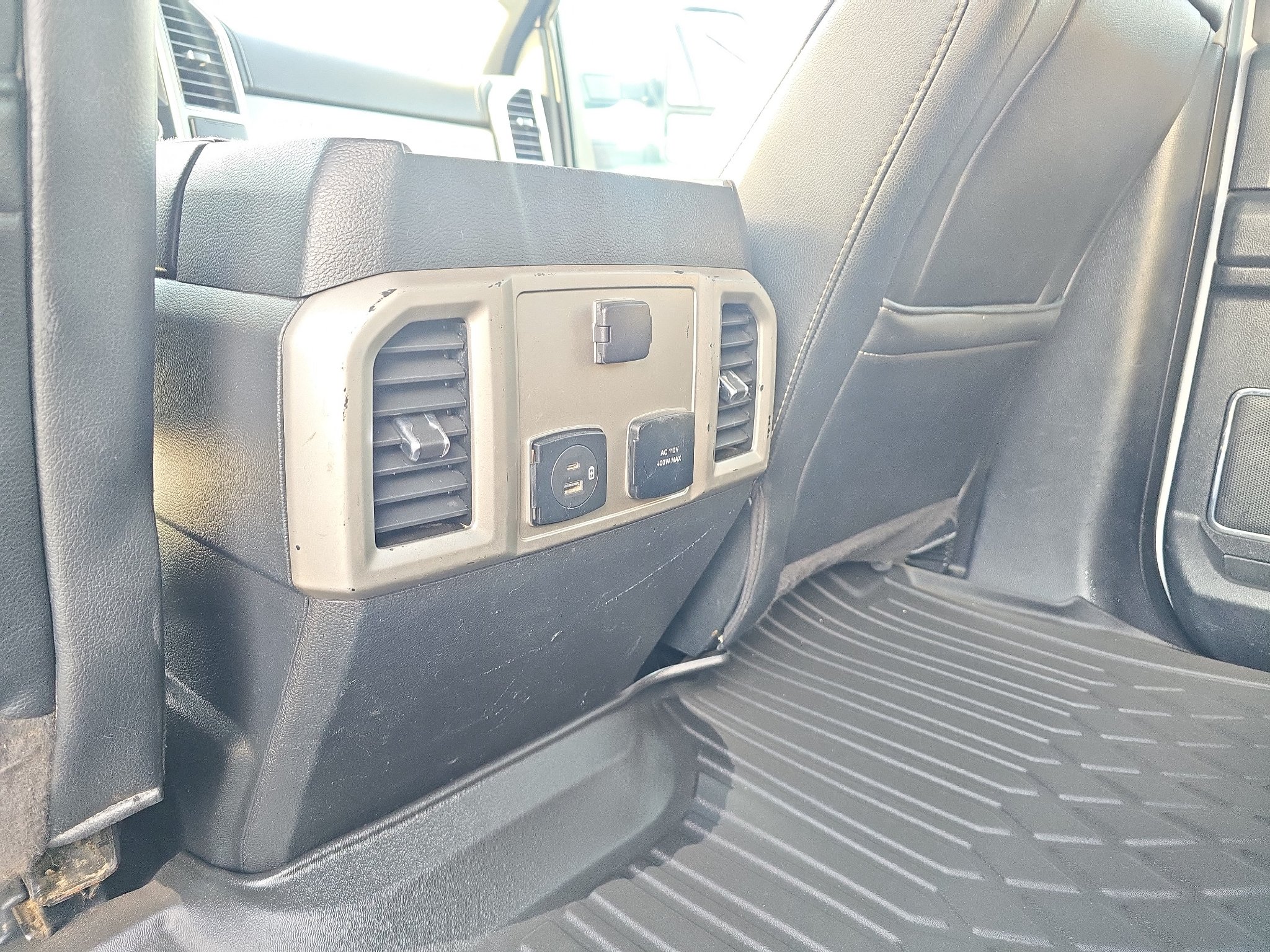 Used 2020 Ford F350 Lariat w/ Lariat Value Package AWD/4WD image 22