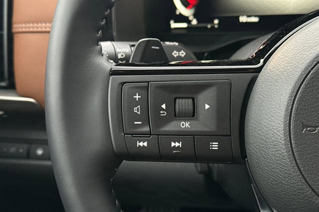 New 2025 Nissan Pathfinder Platinum w/ Cargo Package image 27