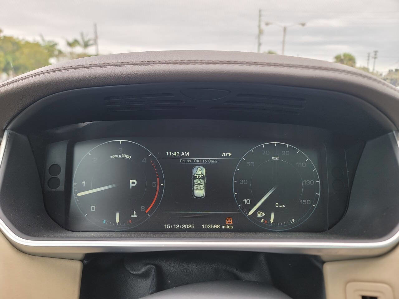 Used 2016 Land Rover Range Rover HSE image 19