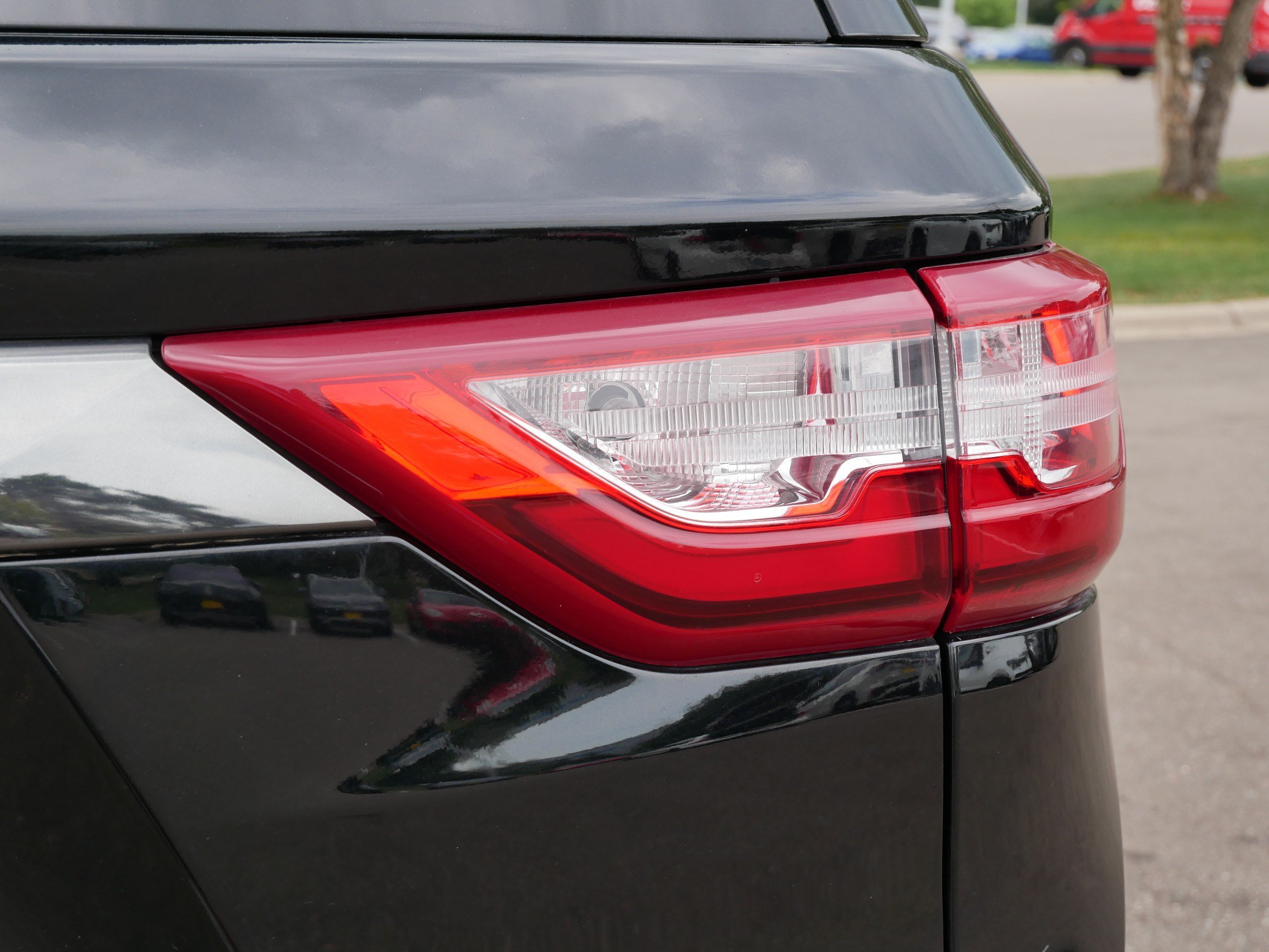 Used 2021 Chevrolet Traverse RS AWD/4WD image 17