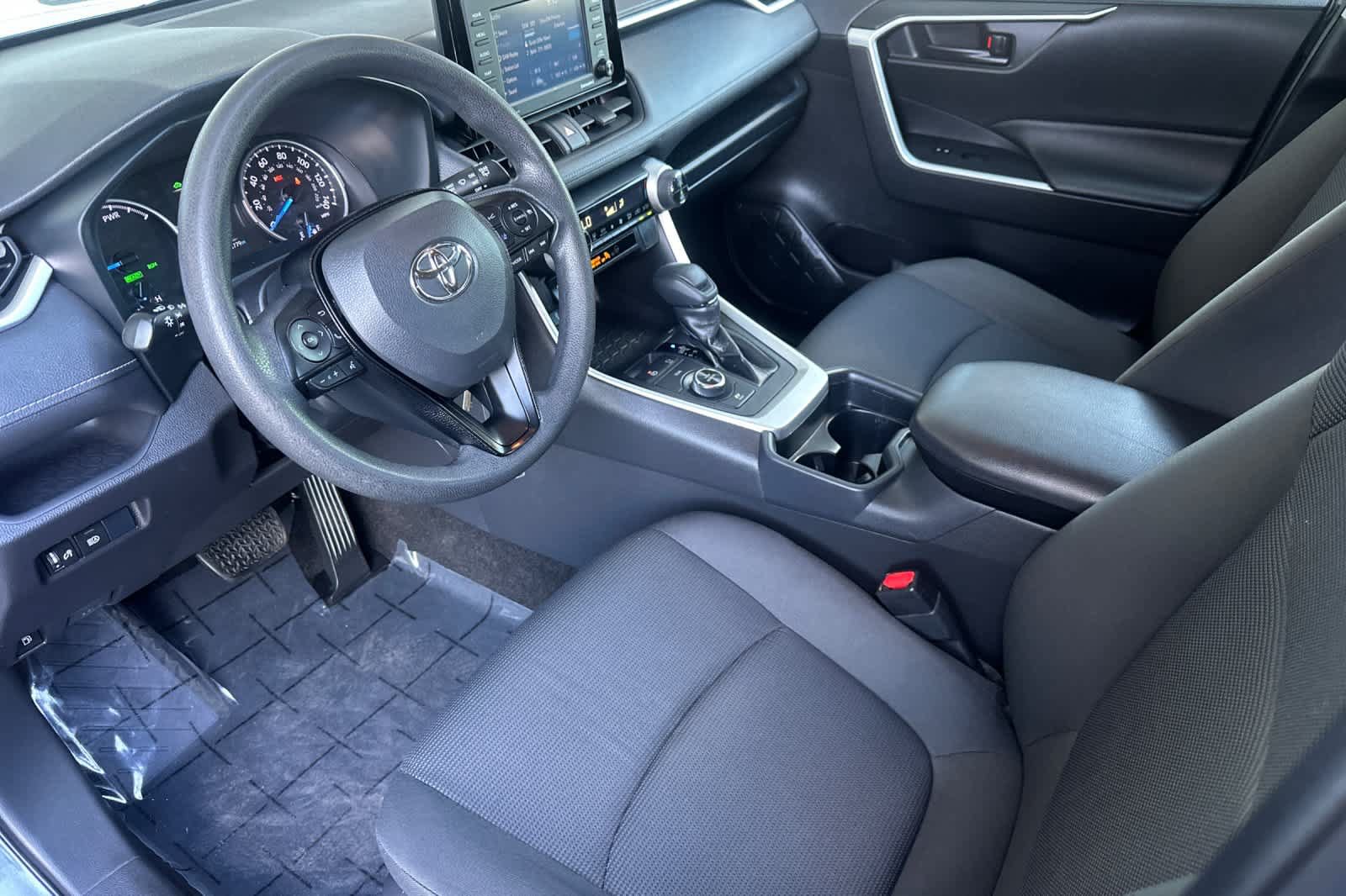 Used 2020 Toyota RAV4 LE w/ All Weather Liner Package AWD/4WD image 11