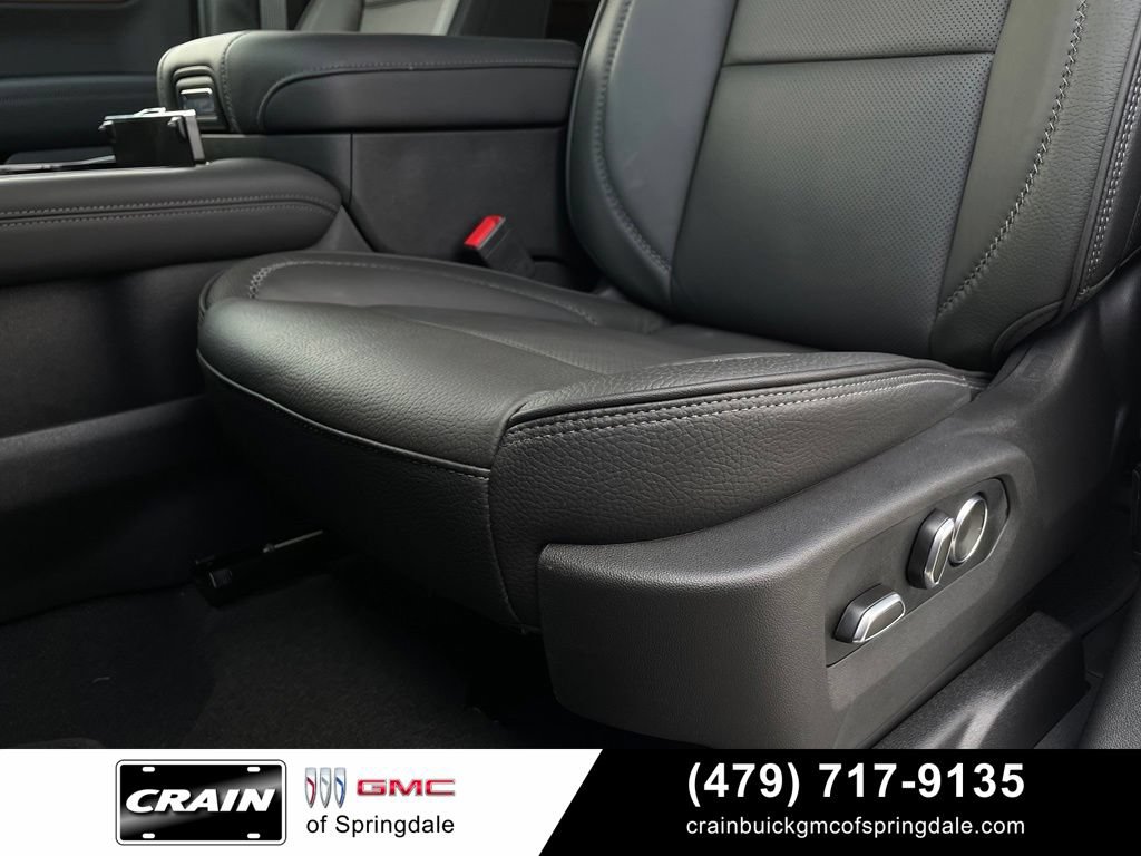 Used 2026 GMC Yukon Denali w/ Advanced Technology Package AWD/4WD image 23