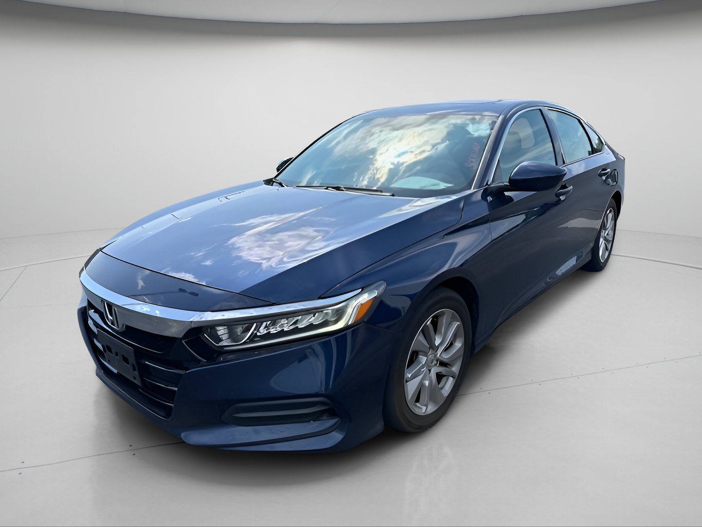 Used 2020 Honda Accord LX image 2