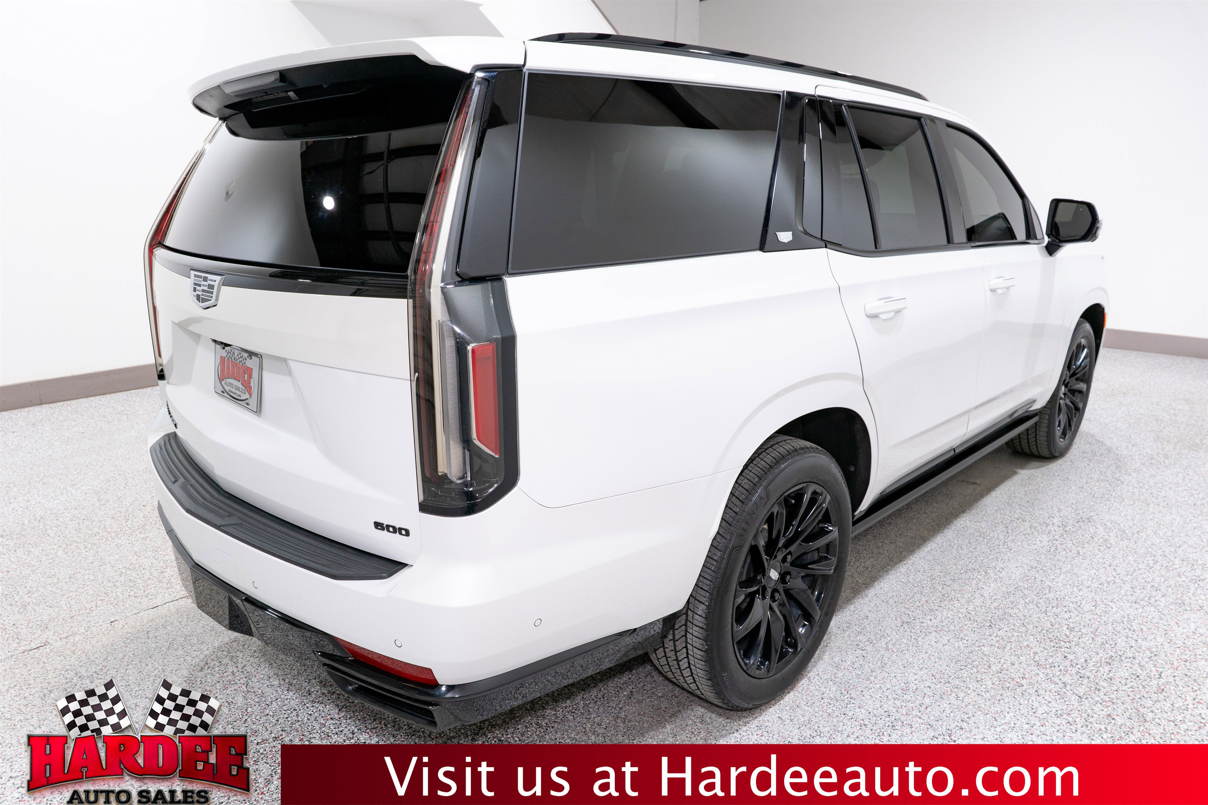 Used 2023 Cadillac Escalade Sport Platinum w/ LPO, ONYX Package image 5