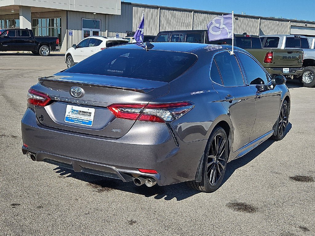 Used 2024 Toyota Camry XSE FWD image 7