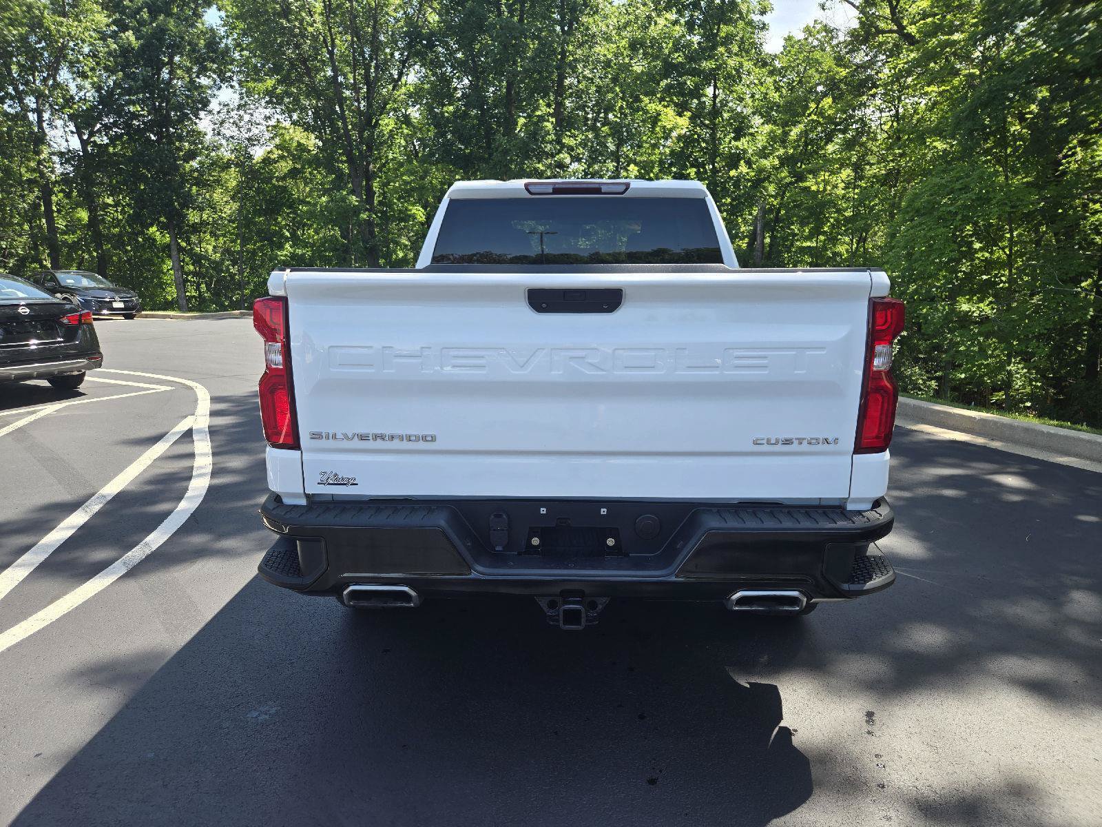 Used 2019 Chevrolet Silverado 1500 Custom Trail Boss w/ Custom Convenience Package AWD/4WD image 8