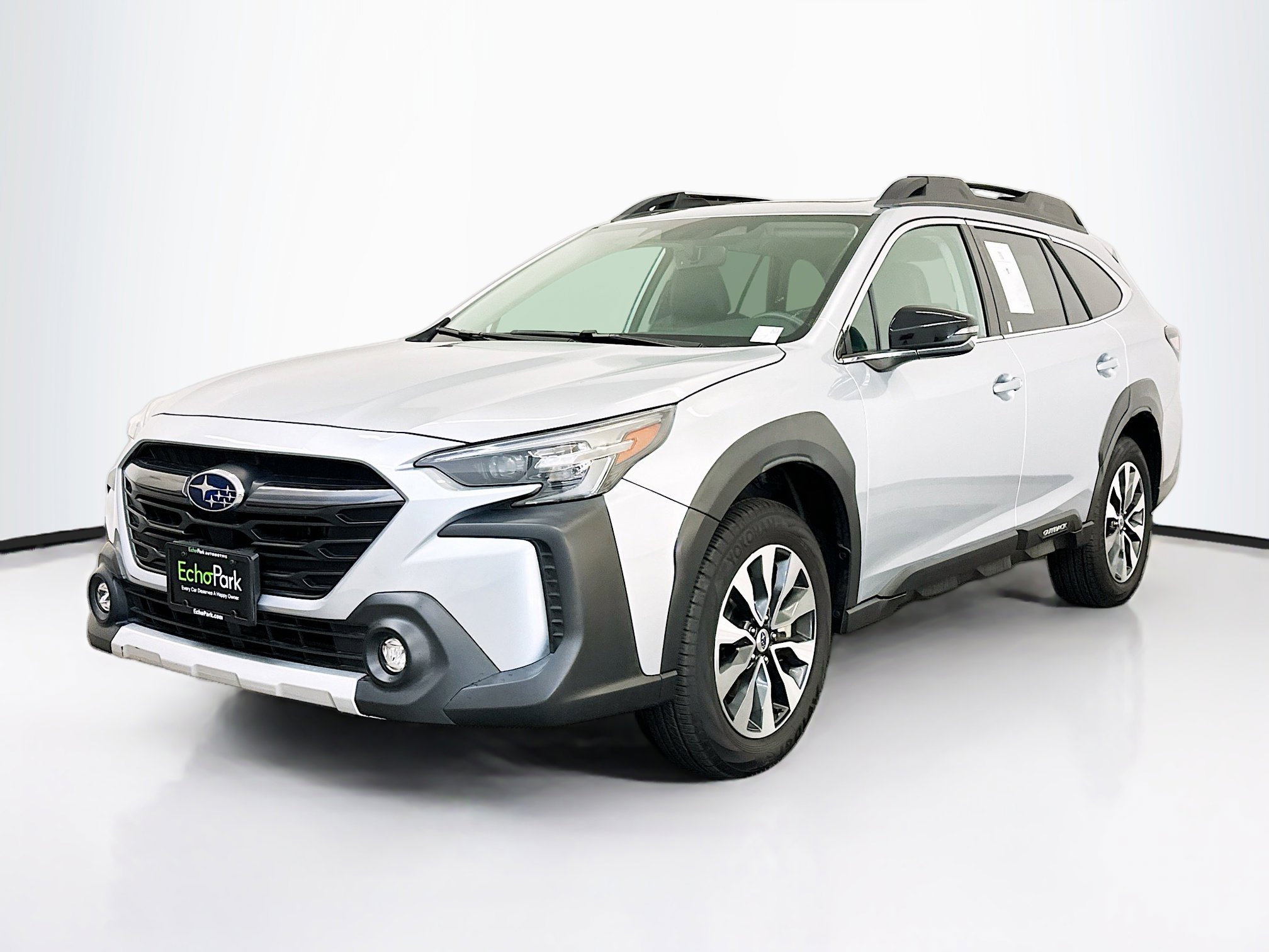 Used 2024 Subaru Outback Limited image 3