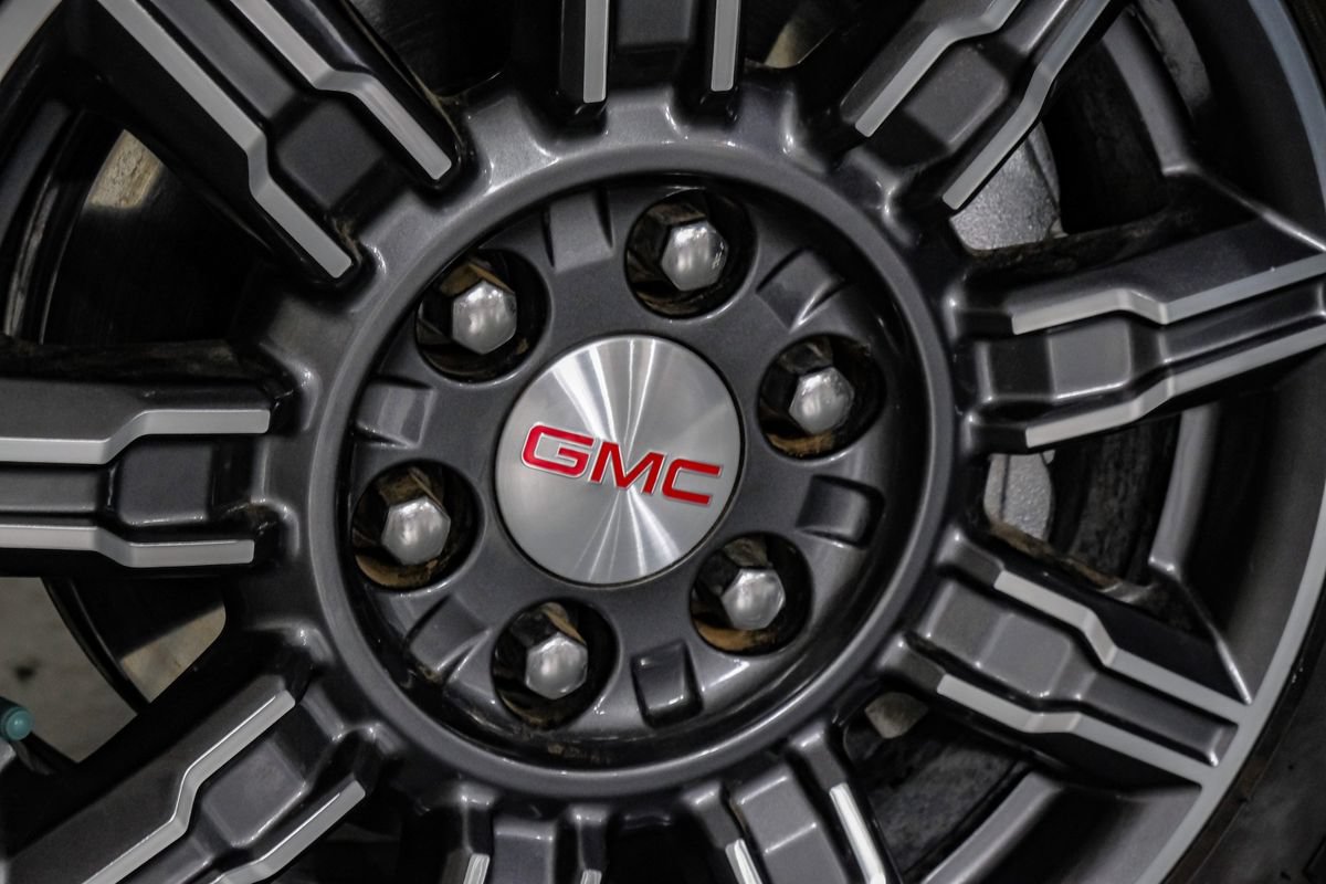 Used 2024 GMC Sierra 1500 AT4 w/ AT4 Premium Package AWD/4WD image 56