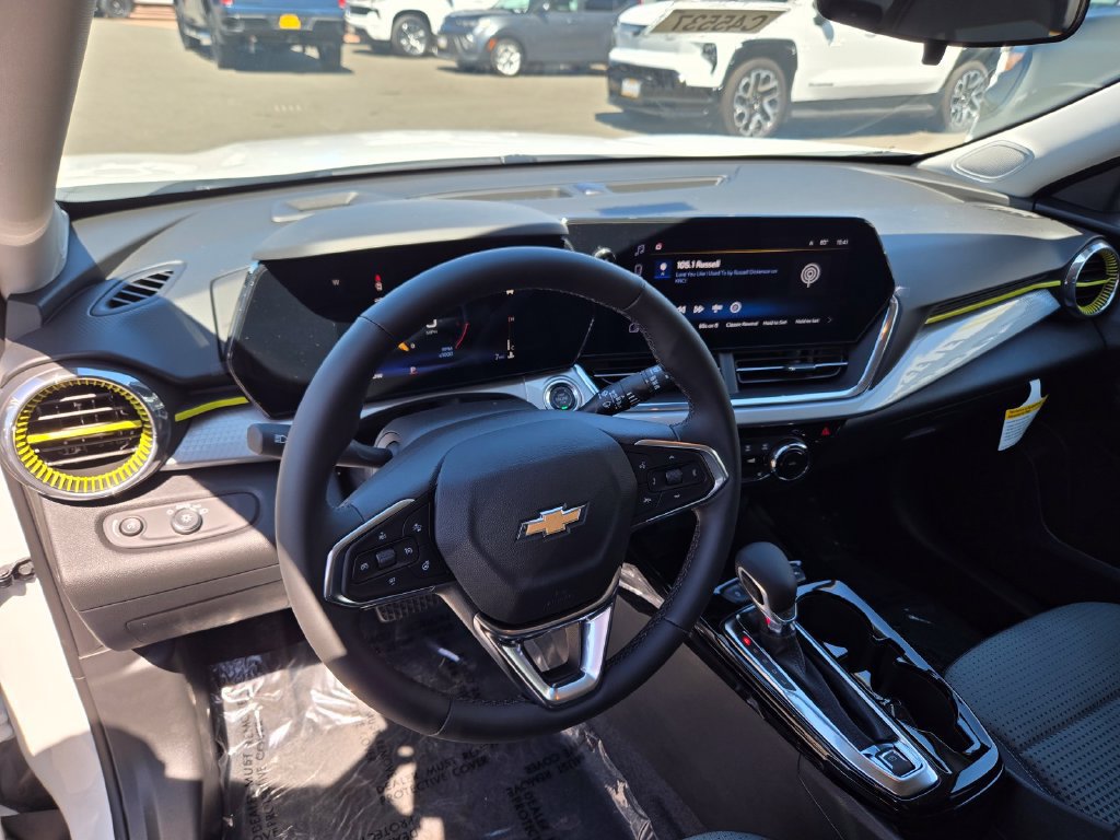 New 2026 Chevrolet Trax LT w/ Driver Confidence Package FWD image 6