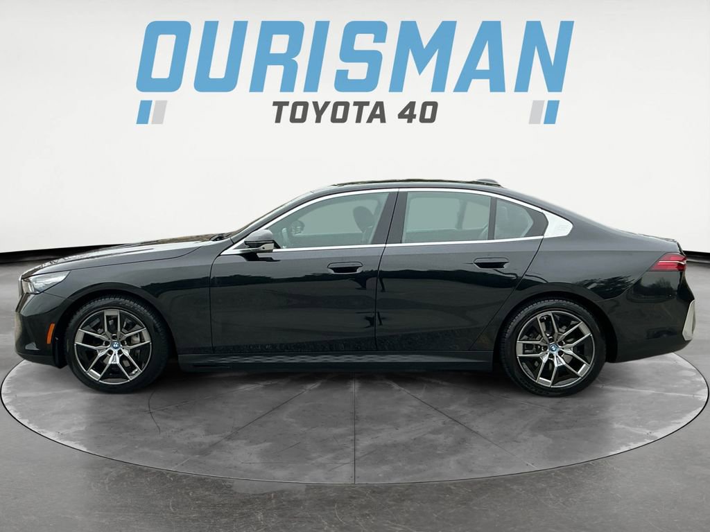 Used 2024 BMW i5 eDrive40i image 4