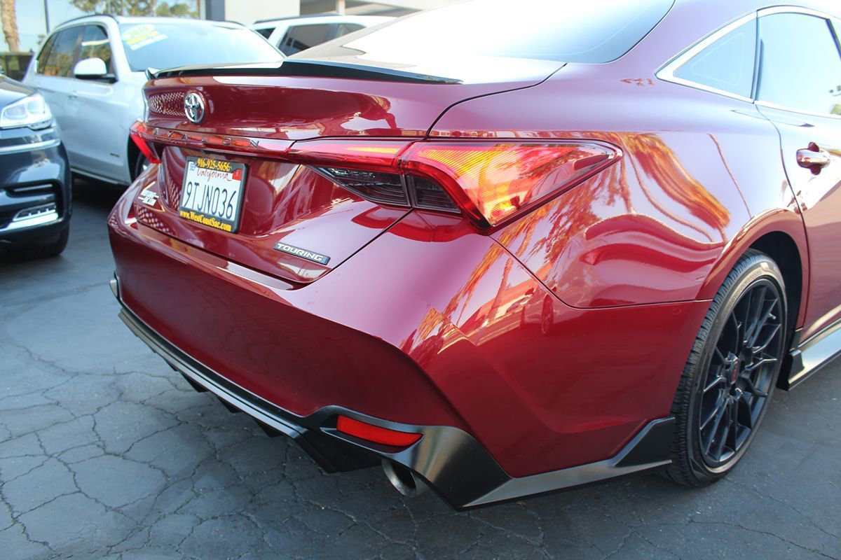 Used 2019 Toyota Avalon Touring w/ Preferred Accessory Package FWD image 18