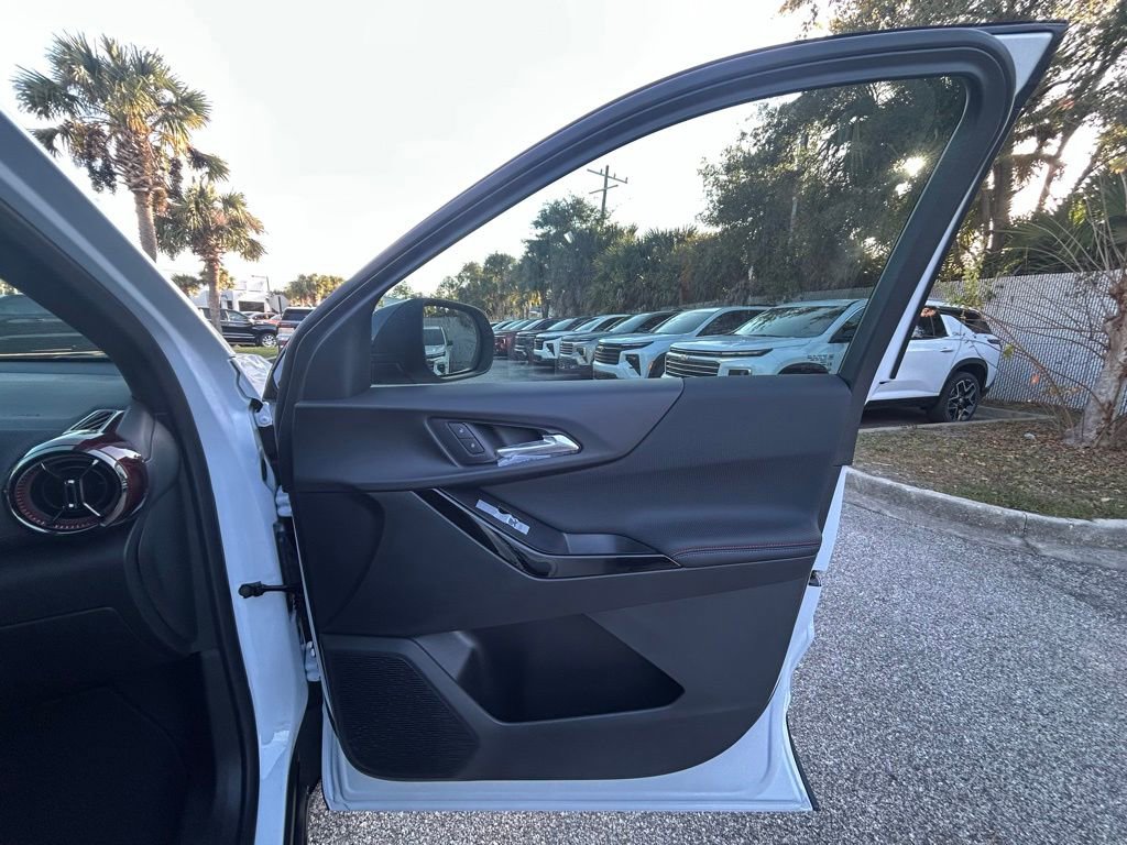 New 2026 Chevrolet Equinox RS image 23