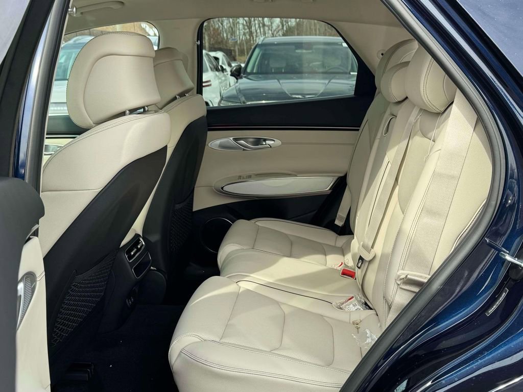 New 2026 Genesis GV70 2.5T Advanced AWD/4WD image 9