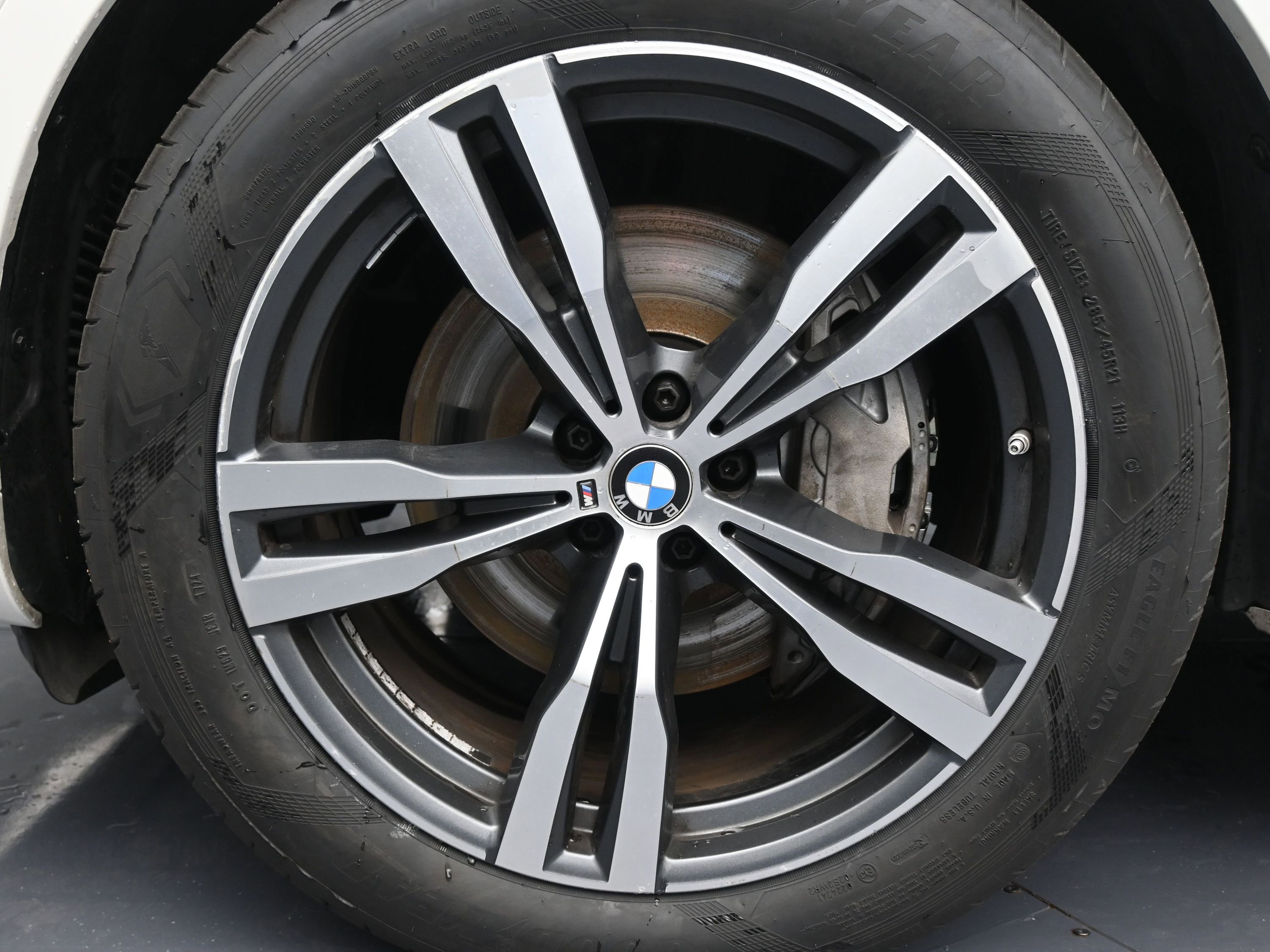 Used 2024 BMW X7 xDrive40i w/ M Sport Package image 10