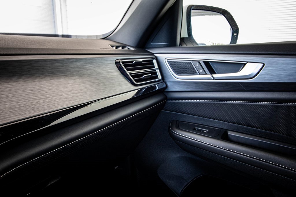 New 2026 Volkswagen Atlas Cross Sport SE image 46