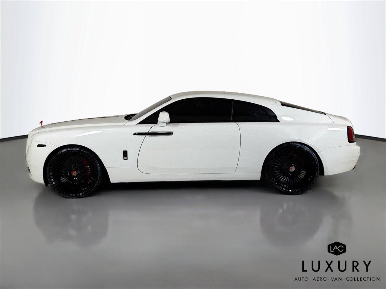 Used 2016 Rolls-Royce Wraith RWD image 9