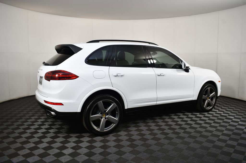 Used 2017 Porsche Cayenne Platinum Edition AWD/4WD image 6