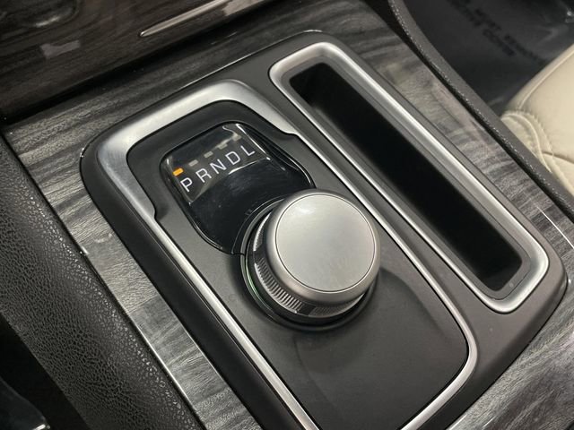 Used 2021 Chrysler 300 Touring L image 19