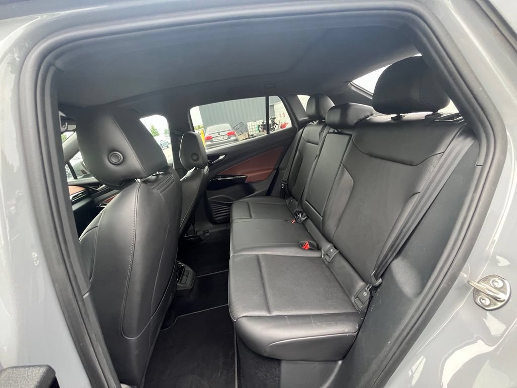 Used 2021 Volkswagen ID.4 Pro S RWD image 22