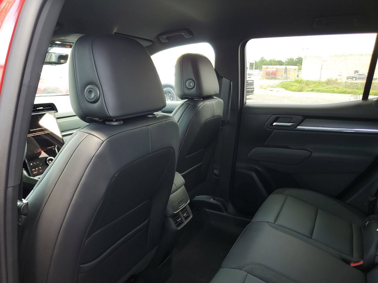 New 2026 GMC Terrain AT4 w/ Technology Package II AWD/4WD image 10