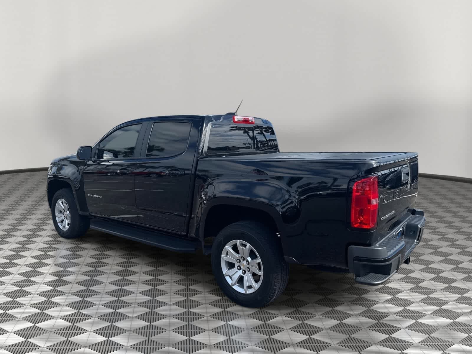 Used 2022 Chevrolet Colorado LT w/ LT Convenience Package RWD image 7