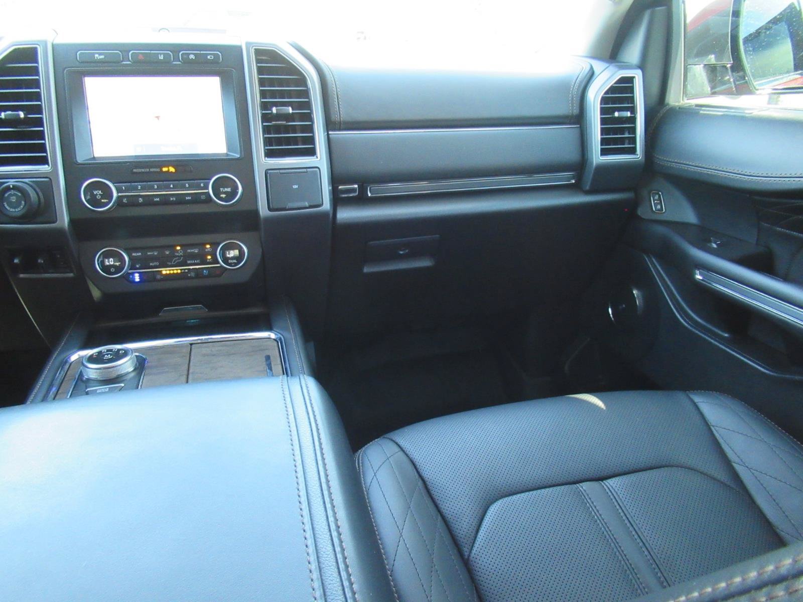 Used 2021 Ford Expedition Platinum RWD image 15