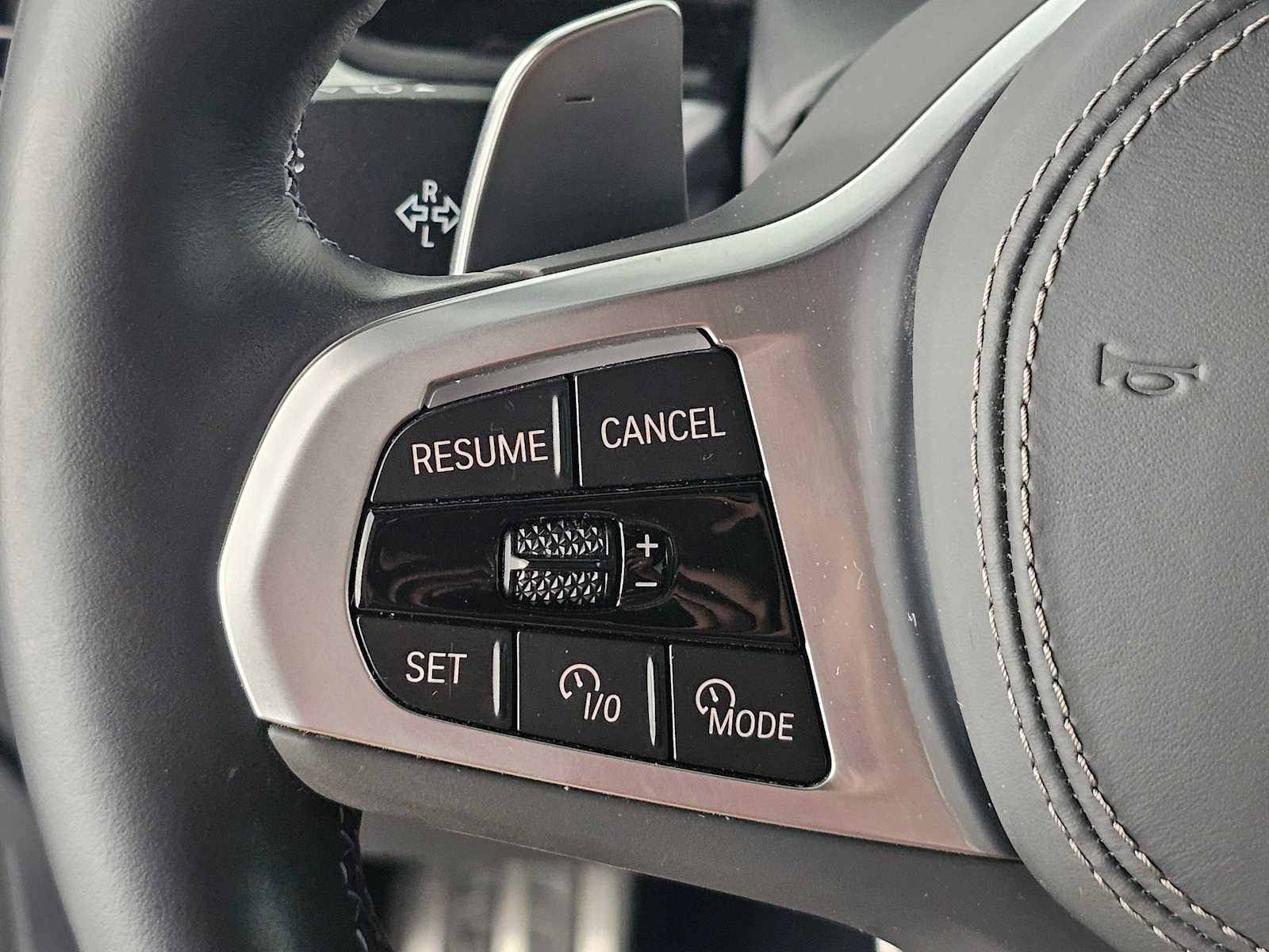 Used 2024 BMW X7 M60i w/ Executive Package image 26