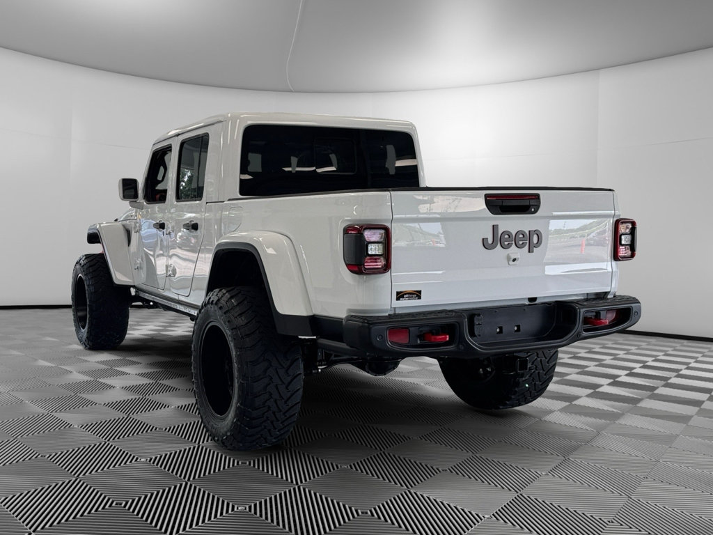 Used 2021 Jeep Gladiator Rubicon AWD/4WD image 5