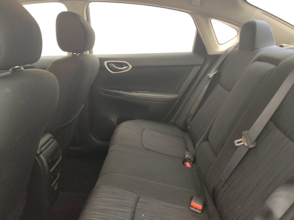 Used 2019 Nissan Sentra SV FWD image 18