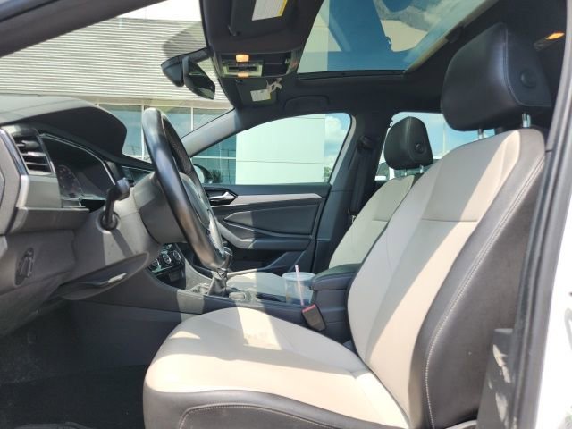 Used 2020 Volkswagen Jetta R-Line FWD image 12
