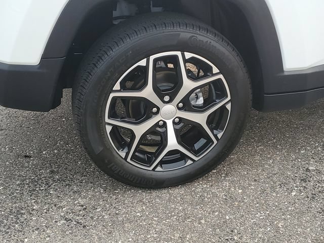 Used 2024 Jeep Compass Limited AWD/4WD image 10