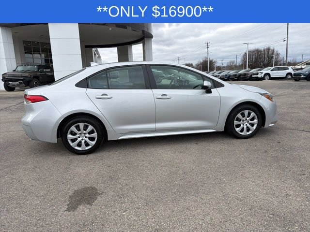 Used 2024 Toyota Corolla LE image 14