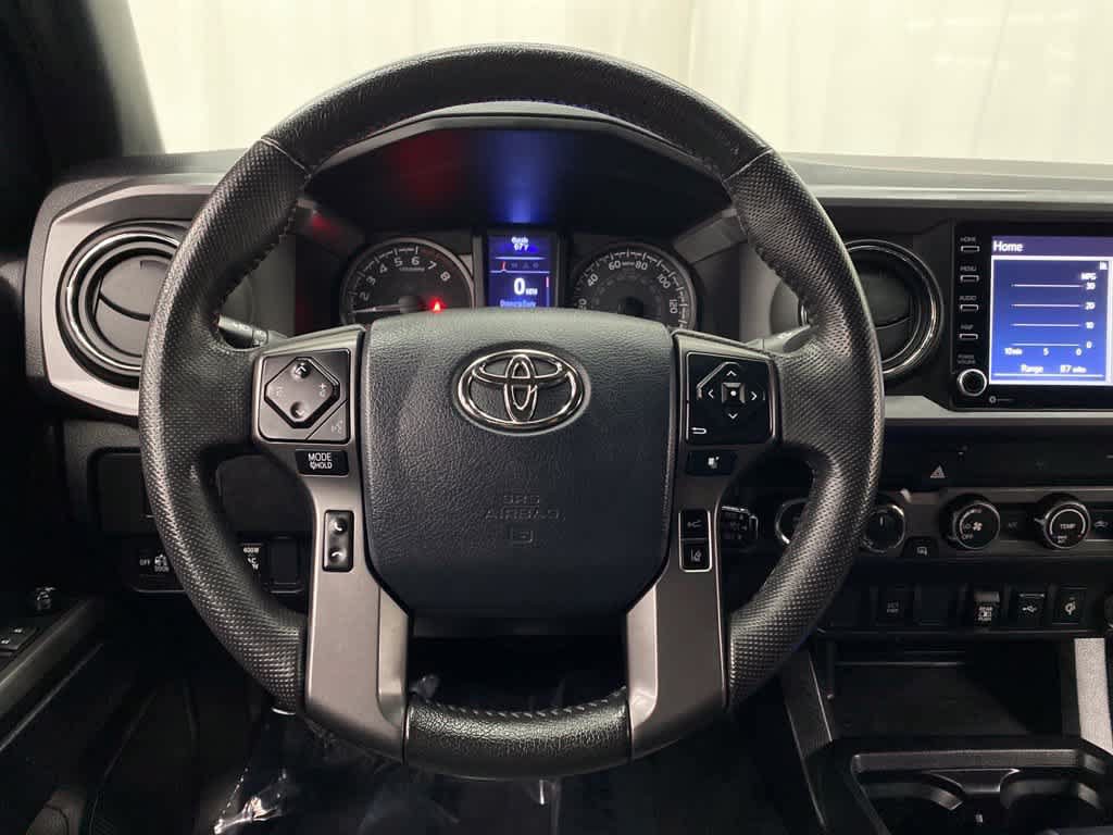 Used 2020 Toyota Tacoma TRD Off-Road AWD/4WD image 19