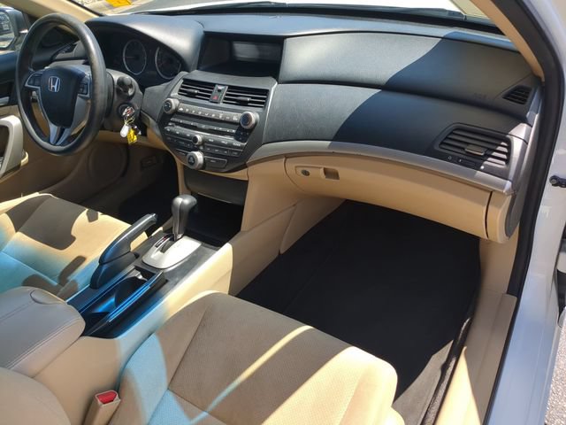 Used 2011 Honda Accord EX image 31