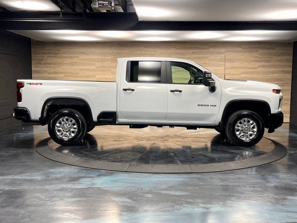Used 2022 Chevrolet Silverado 2500 Custom w/ Custom Value Package image 10