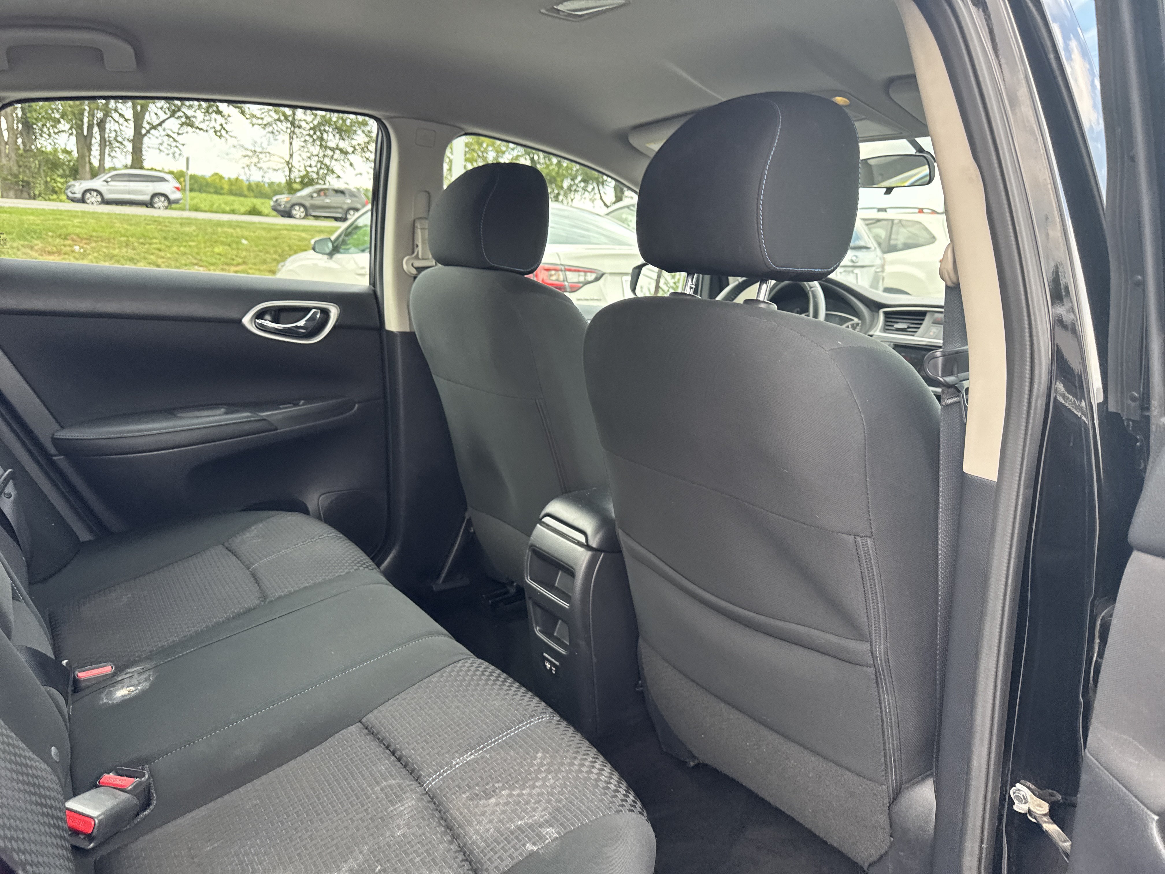 Used 2019 Nissan Sentra SR FWD image 18