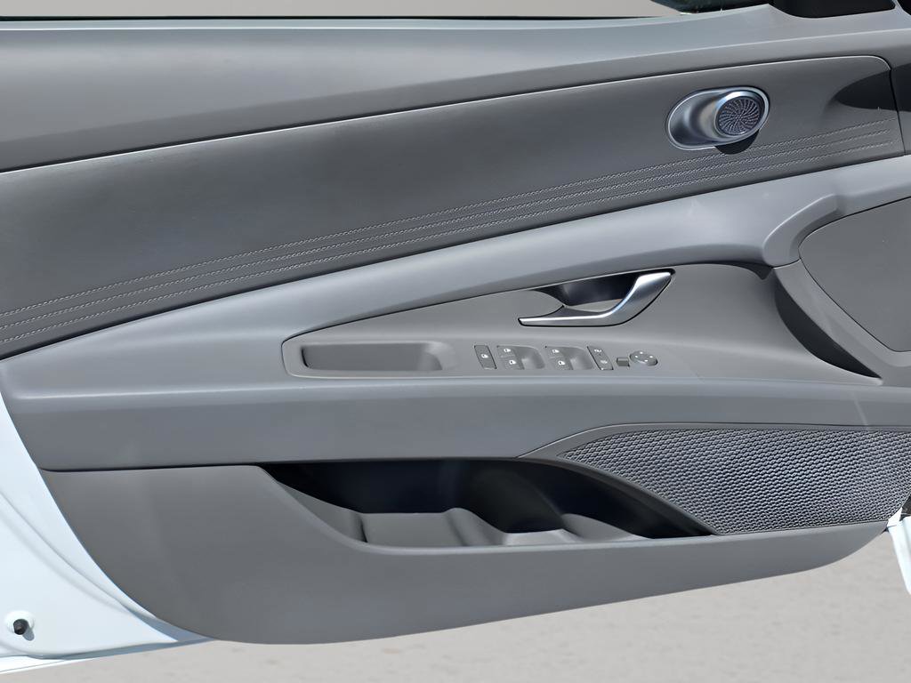 New 2026 Hyundai Elantra SE FWD image 12