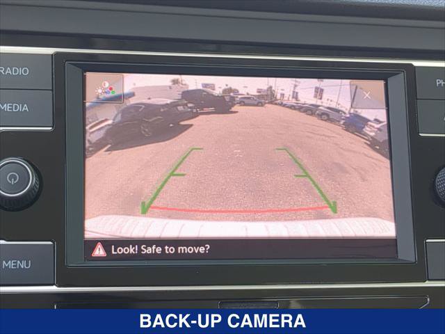 Used 2023 Volkswagen Jetta SE FWD image 16