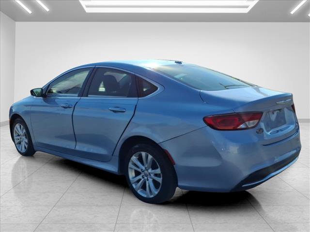 Used 2015 Chrysler 200 Limited w/ Convenience Group FWD image 7