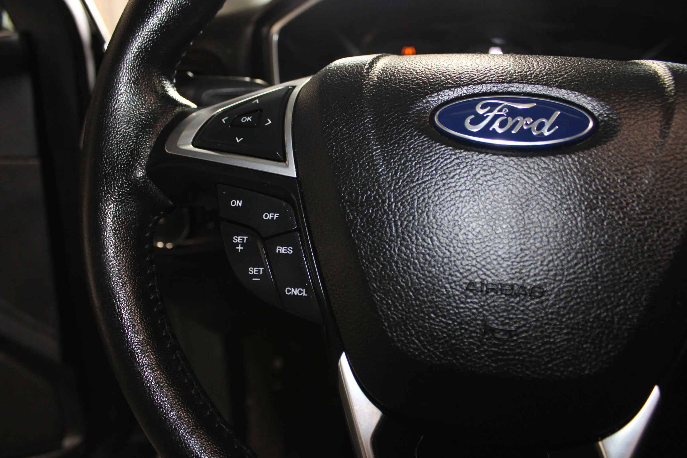 Used 2017 Ford Fusion Energi Titanium FWD image 28