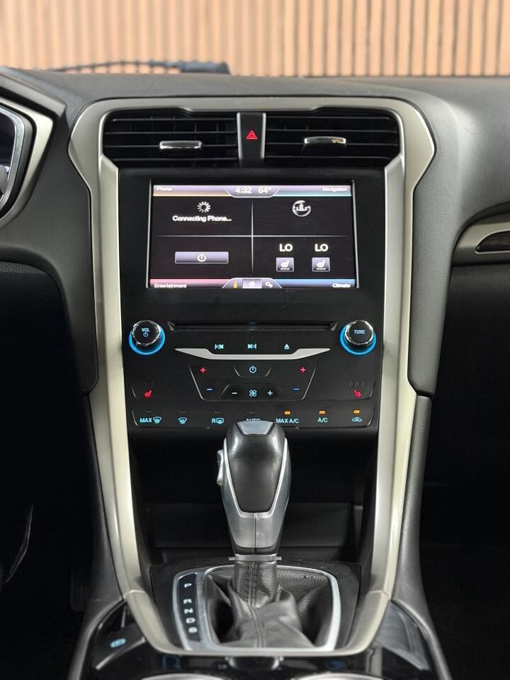 Used 2013 Ford Fusion SE FWD image 11