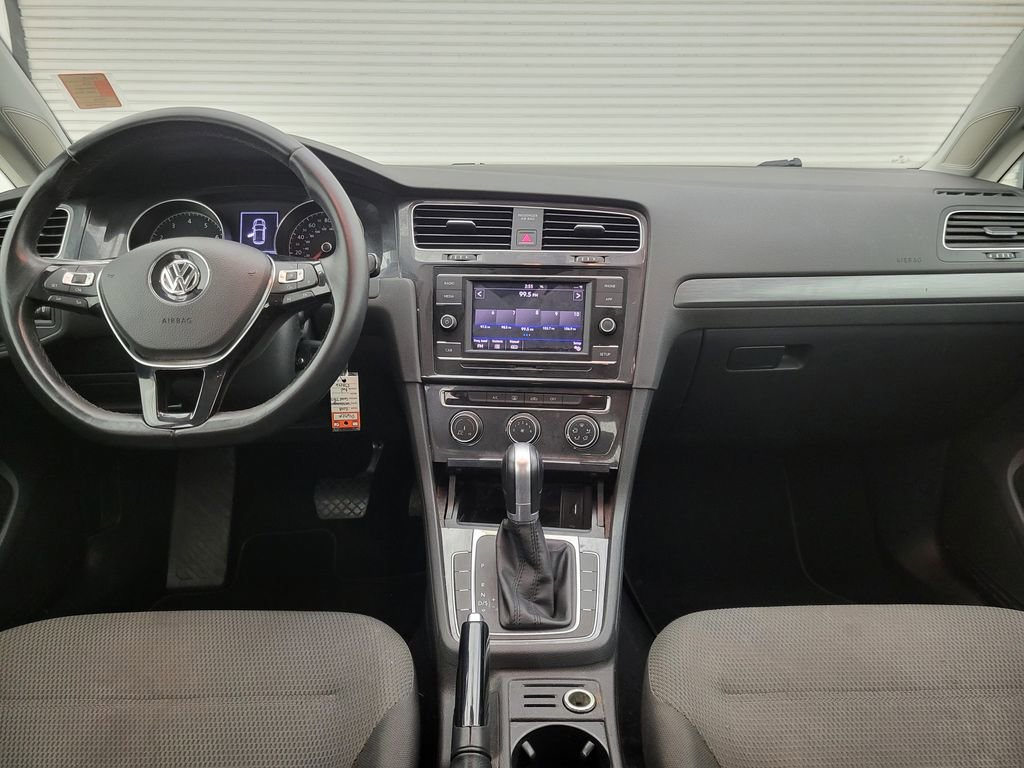 Used 2018 Volkswagen Golf S FWD image 35