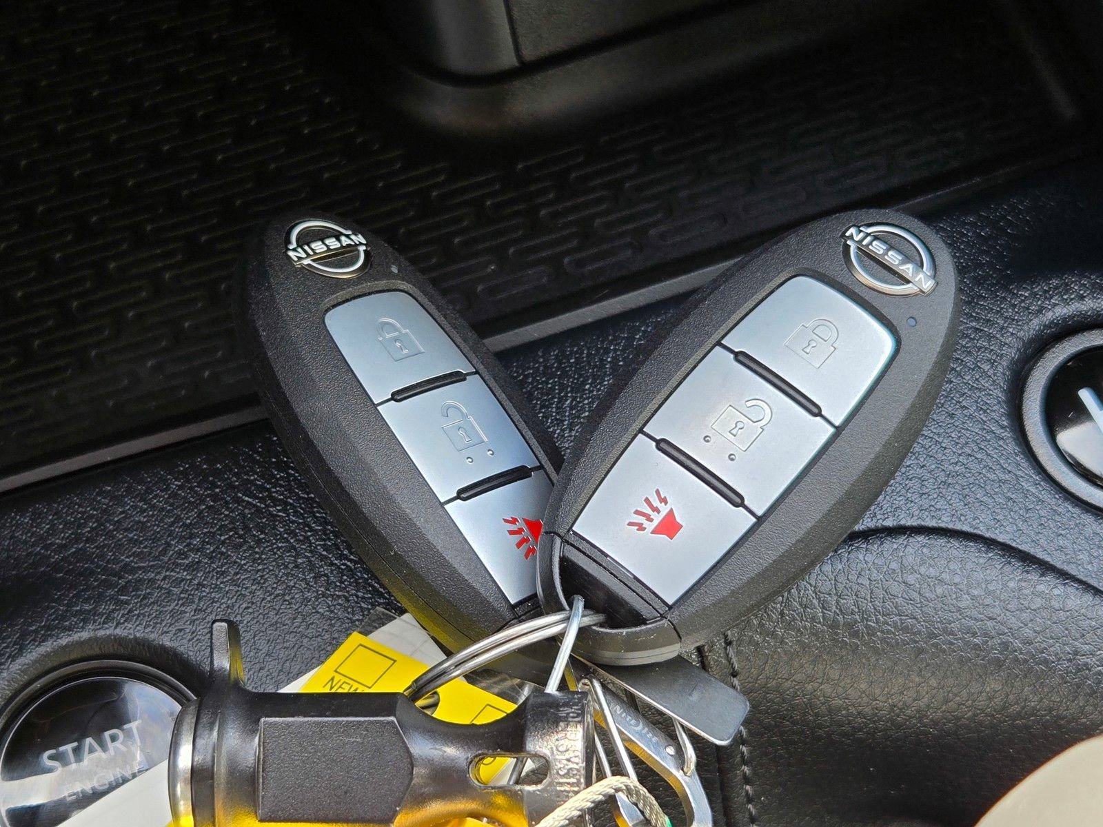 Used 2024 Nissan Z Performance w/ Floor Mat Package RWD image 34