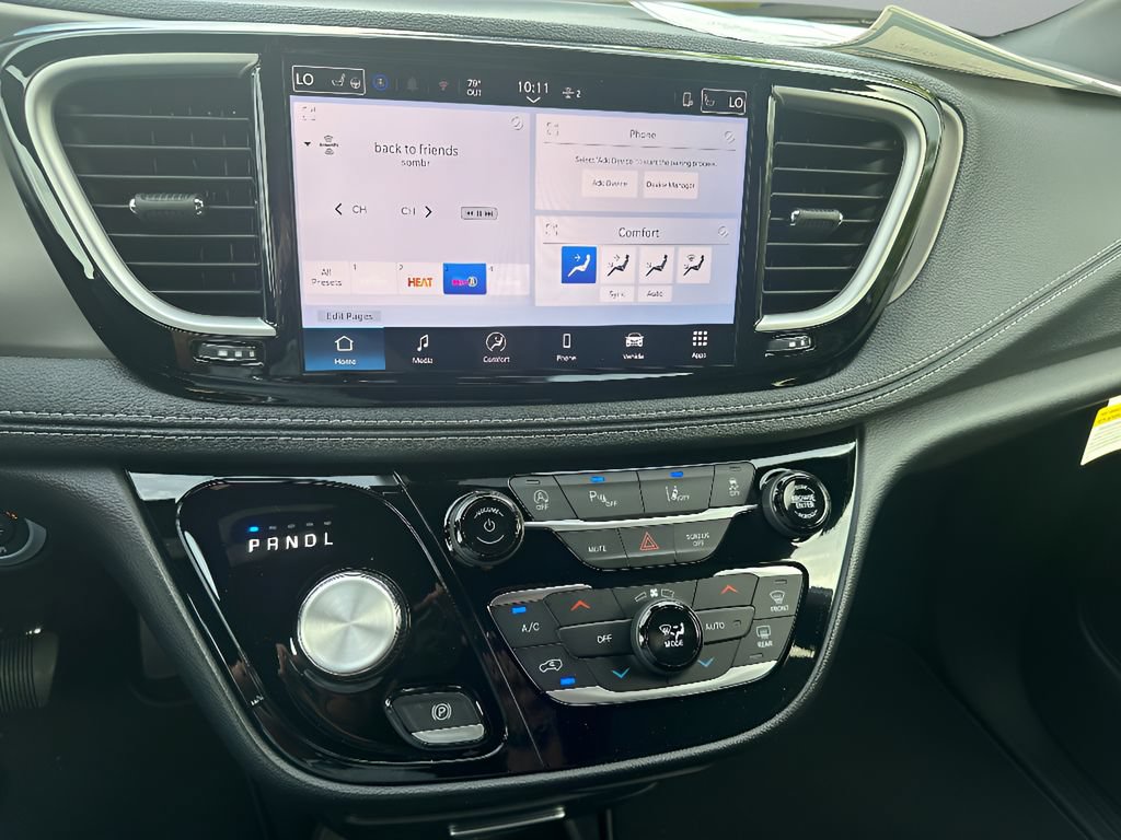 New 2027 Chrysler Pacifica Select FWD image 25
