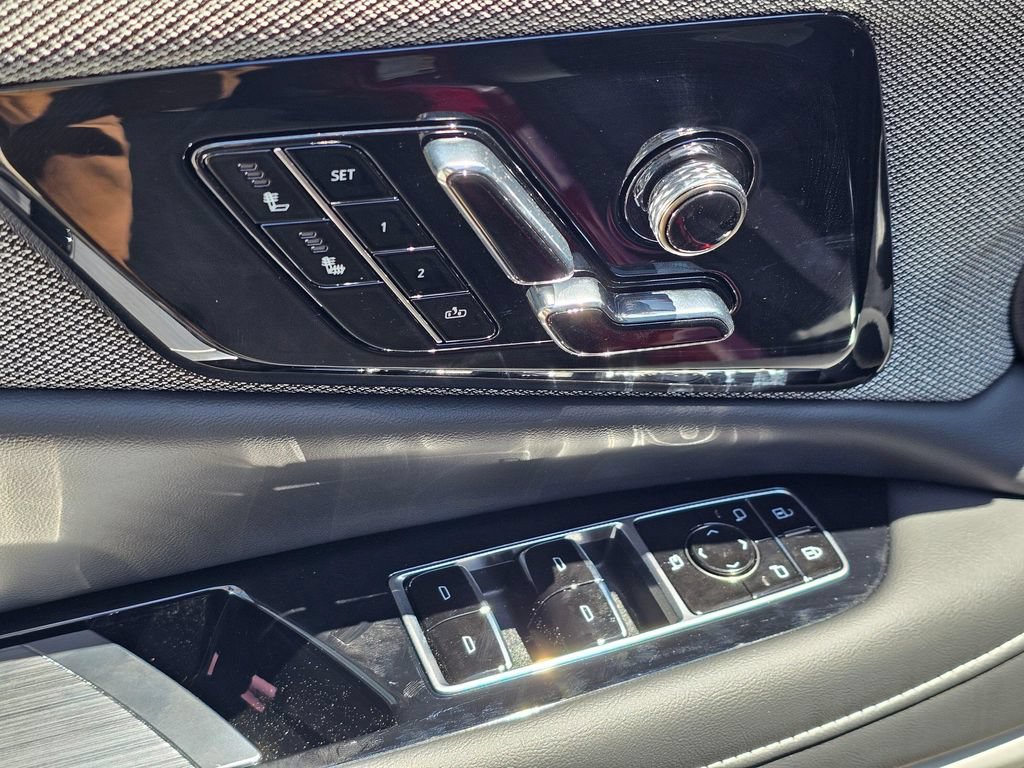 New 2026 Cadillac Optiq Luxury 1 RWD image 22