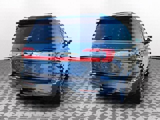 Used 2020 Lincoln Navigator Reserve w/ Luxury Package image 6