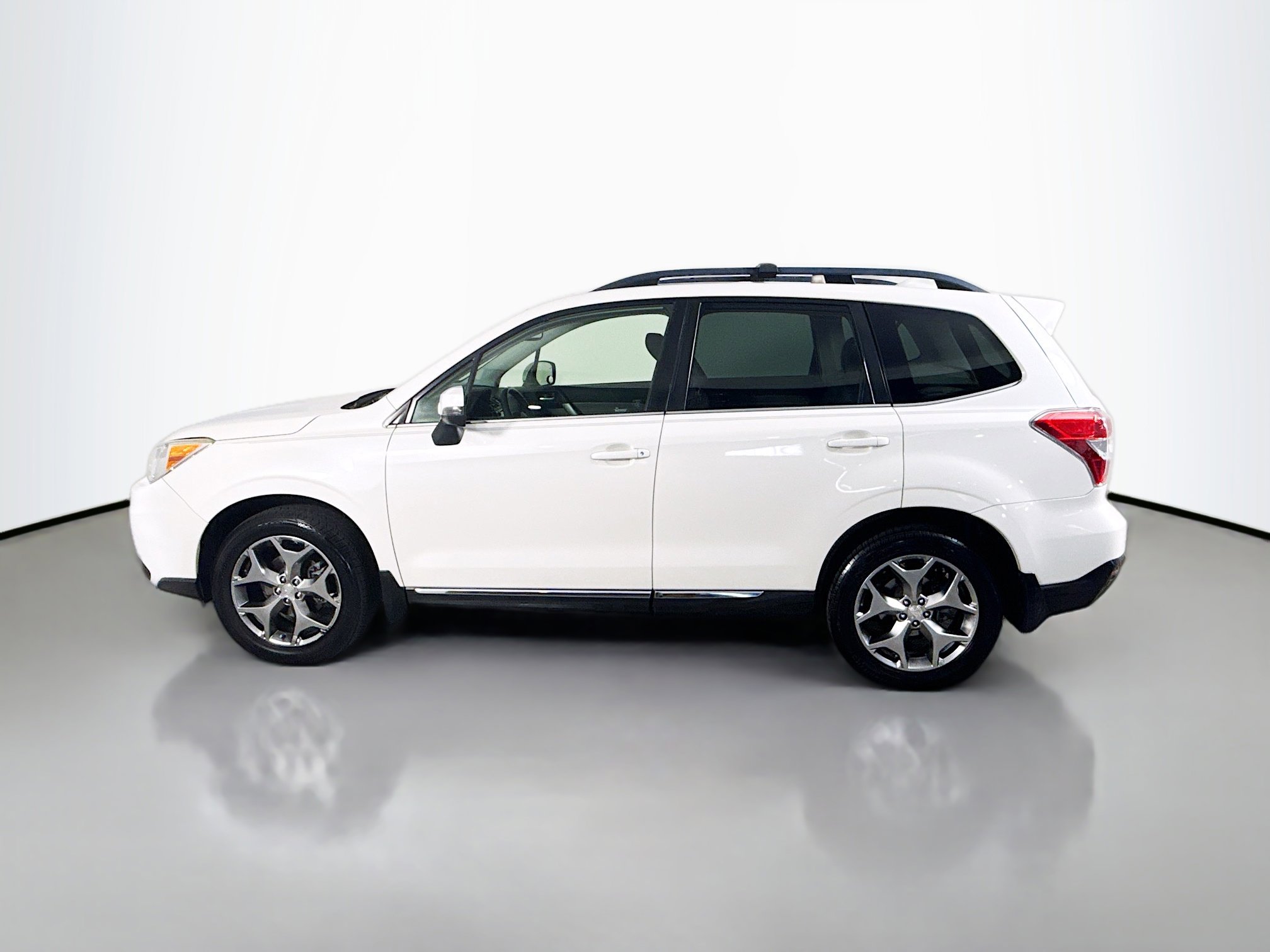 Used 2016 Subaru Forester 2.5i Touring image 6