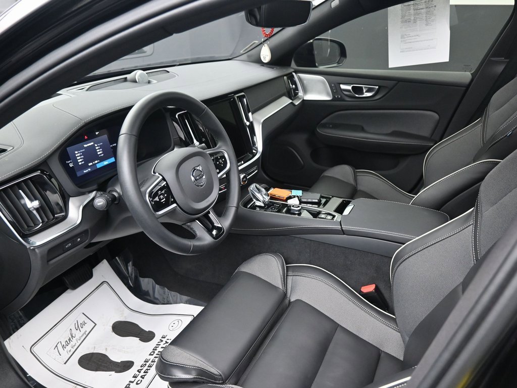 Used 2024 Volvo S60 T8 Ultimate w/ Climate Package image 30