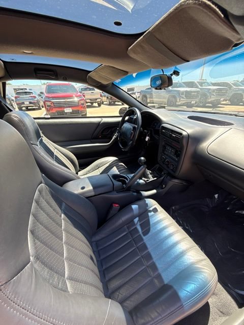 Used 1998 Chevrolet Camaro Z28 w/ SS Performance/Appearance Pkg RWD image 38